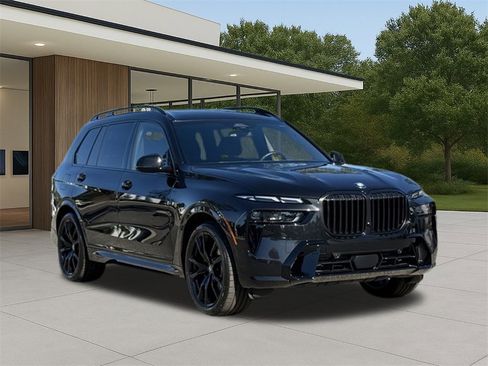 Certified 2023 BMW X7 xDrive40i w/ Executive Package image 7