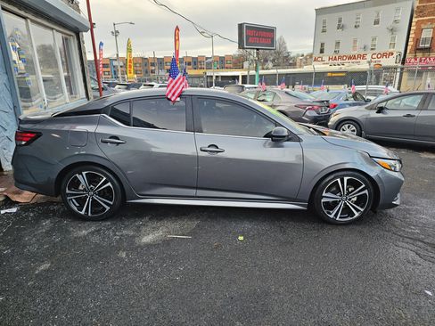 Used 2020 Nissan Sentra SR w/ Lighting Package image 3