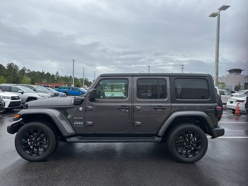 Used 2023 Jeep Wrangler Unlimited Sahara w/ Cold Weather Group image 4