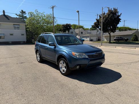 Used 2010 Subaru Forester 2.5X Limited AWD/4WD image 1