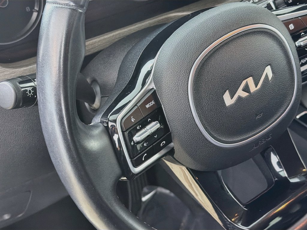 Used 2023 Kia Sorento S AWD/4WD image 10