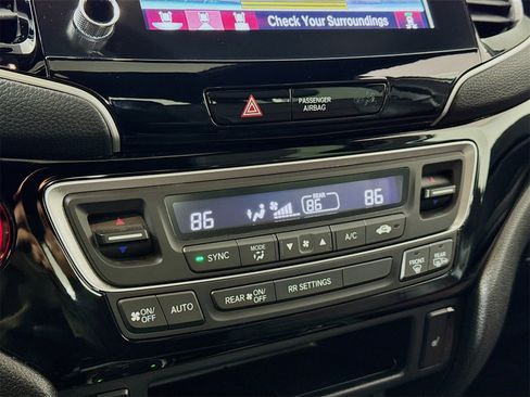 Used 2023 Honda Ridgeline Black Edition image 13