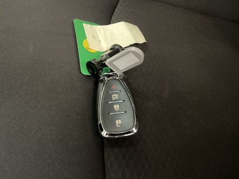 Used 2023 Chevrolet Malibu LS FWD image 27