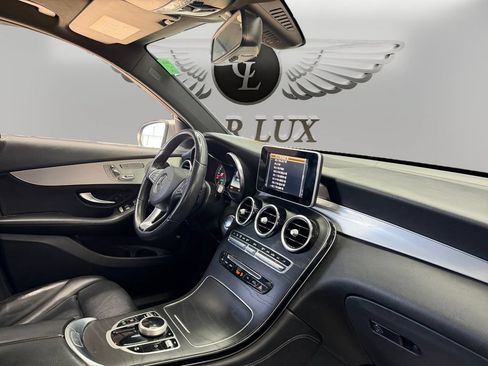 Used 2019 Mercedes-Benz GLC 300 image 17