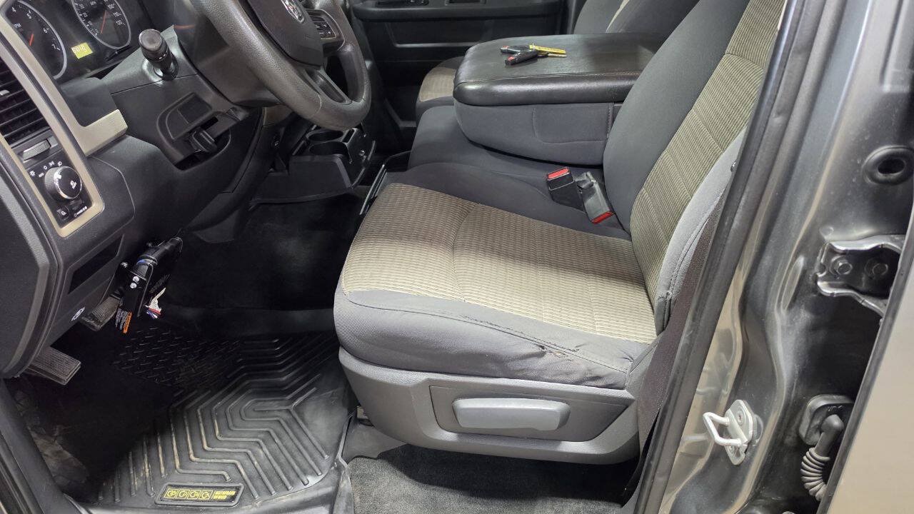 Used 2012 RAM 1500 Express w/ ST Popular Equipment Group AWD/4WD image 21