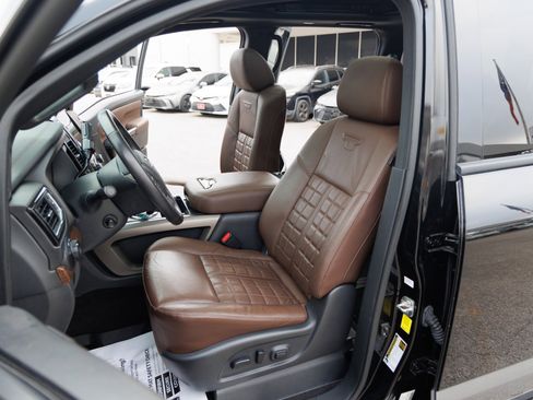 Used 2023 Nissan Titan Platinum Reserve w/ Moonroof Package image 41
