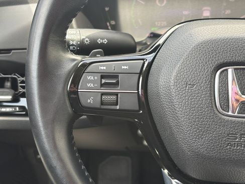 Used 2023 Honda Accord Touring image 16