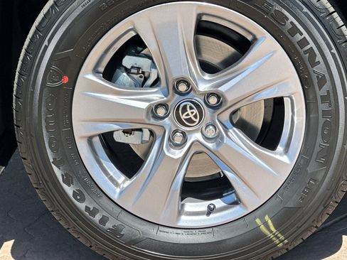 New 2025 Toyota RAV4 XLE image 34