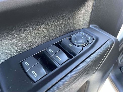 Used 2020 Chevrolet Silverado 1500 Custom w/ Custom Value Package image 17
