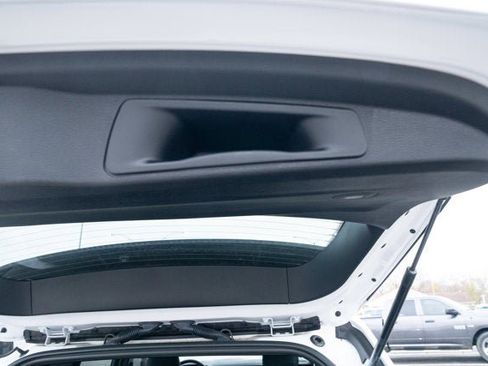 Certified 2025 Jeep Grand Cherokee Laredo X image 35