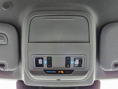 Used 2024 Ford Explorer Limited image 31