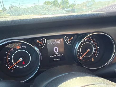 Used 2022 Jeep Wrangler Unlimited Sport AWD/4WD image 10