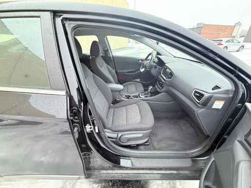 Used 2017 Hyundai Ioniq SEL image 11
