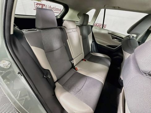Certified 2022 Toyota RAV4 XLE w/ Convenience Package AWD/4WD image 31