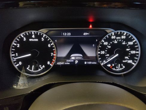 Used 2023 Nissan Pathfinder SL image 23