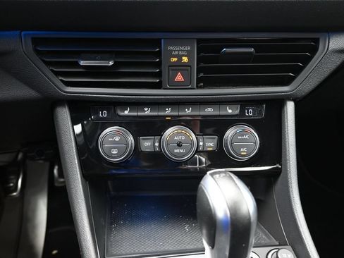 Used 2019 Volkswagen Jetta GLI FWD image 27