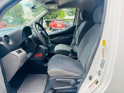 Used 2020 Nissan NV200 SV FWD image 29