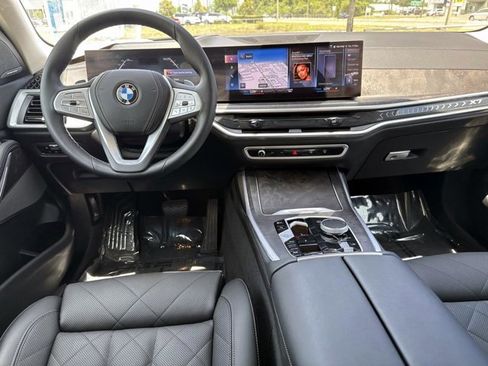 Used 2023 BMW X7 xDrive40i w/ Premium Package AWD/4WD image 18