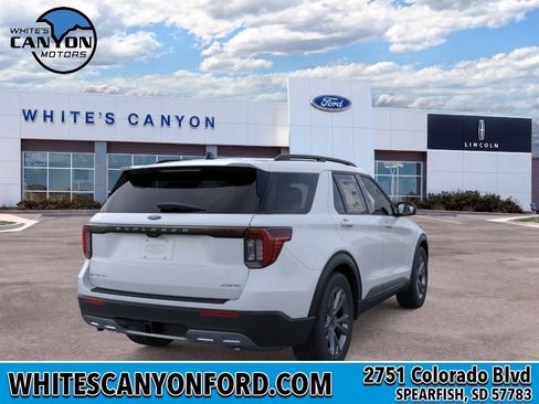 New 2026 Ford Explorer Active w/ Active Comfort Package AWD/4WD image 8