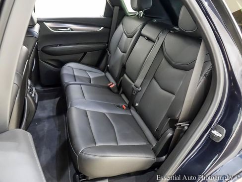 Used 2022 Cadillac XT5 Luxury FWD image 16