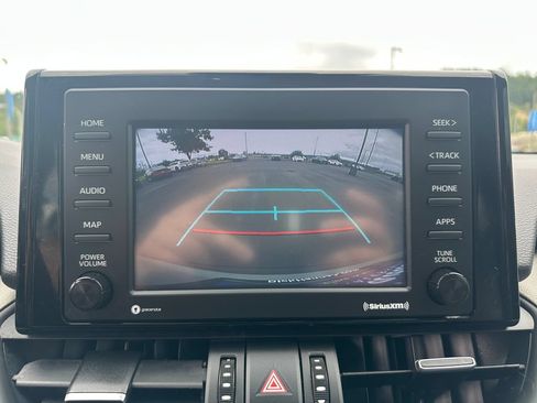 Used 2022 Toyota RAV4 XLE Premium AWD/4WD image 17