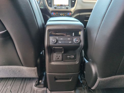 Used 2020 GMC Acadia Denali w/ LPO, Floor Liner Package image 28