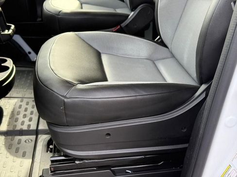 Used 2023 RAM ProMaster 2500 FWD image 14