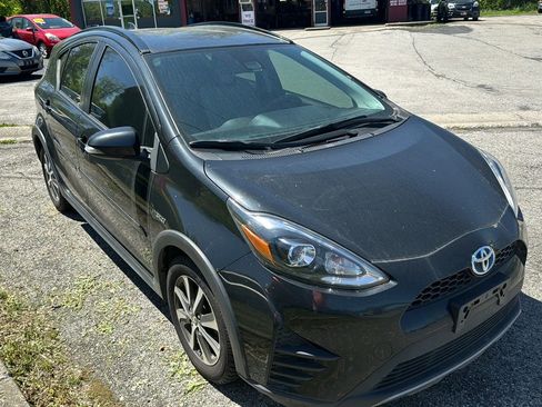 Used 2018 Toyota Prius C One w/ Carpet Mat Package image 2