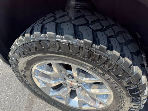 Used 2015 GMC Sierra 1500 SLT w/ SLT Crew Cab Value Package image 12