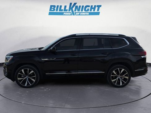 Used 2024 Volkswagen Atlas SEL Premium R-Line image 2