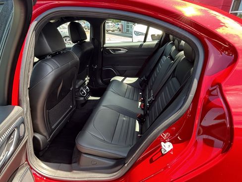 Certified 2023 Alfa Romeo Giulia Quadrifoglio RWD image 31