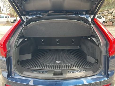 Used 2021 Cadillac XT4 Premium Luxury AWD/4WD image 26