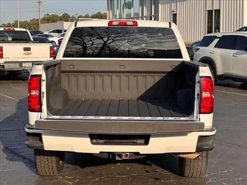 Used 2018 Chevrolet Silverado 1500 Custom w/ Custom Value Package image 28