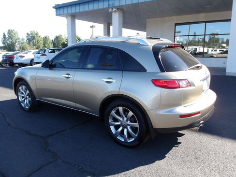 Used 2004 INFINITI FX45 AWD w/ Technology Pkg image 3