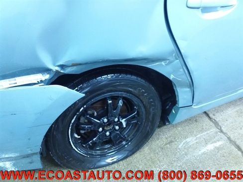 Used 2014 Toyota Prius Two image 16