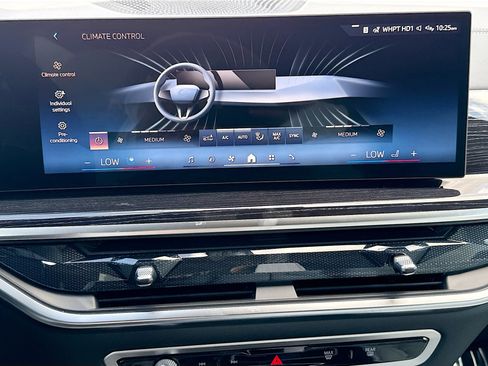 New 2026 BMW X5 xDrive40i w/ M Sport Package AWD/4WD image 35