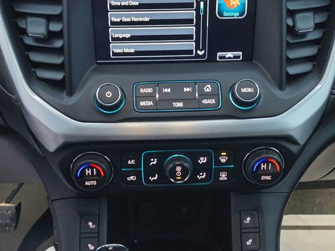 Certified 2019 GMC Acadia SLT AWD/4WD image 34
