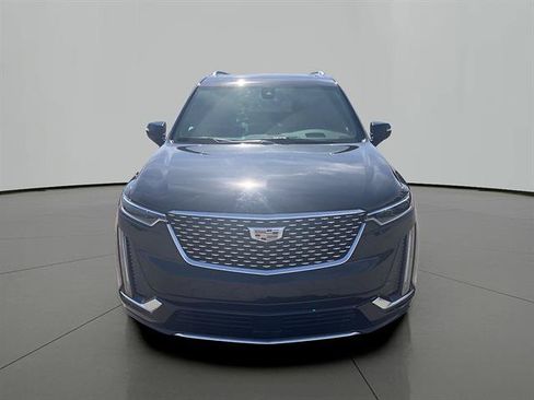 Certified 2025 Cadillac XT6 Premium Luxury w/ Platinum Package AWD/4WD image 8