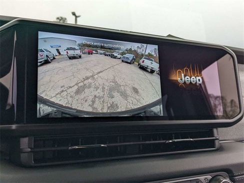 New 2024 Jeep Wrangler Unlimited Sahara image 14