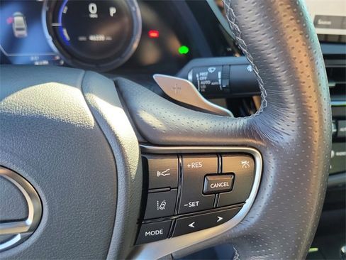Used 2024 Lexus ES 300h F Sport image 25