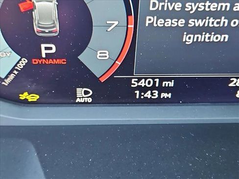 Certified 2025 Audi Q3 2.0T Premium w/ Convenience Package image 11