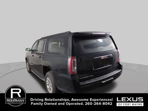 Used 2016 GMC Yukon XL SLT AWD/4WD image 9