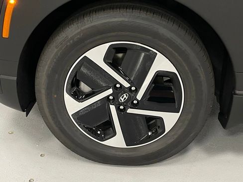 New 2026 Hyundai Ioniq 9 SE image 7