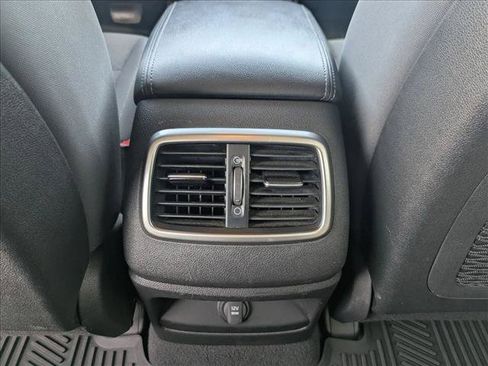 Used 2018 Kia Sorento L FWD image 17