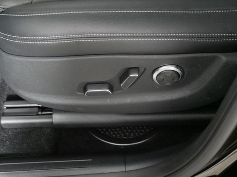 Used 2025 Genesis GV70 2.5T image 20