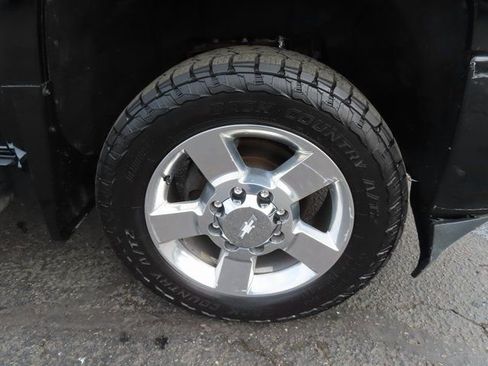 Used 2016 Chevrolet Silverado 2500 High Country w/ Duramax Plus Package image 11