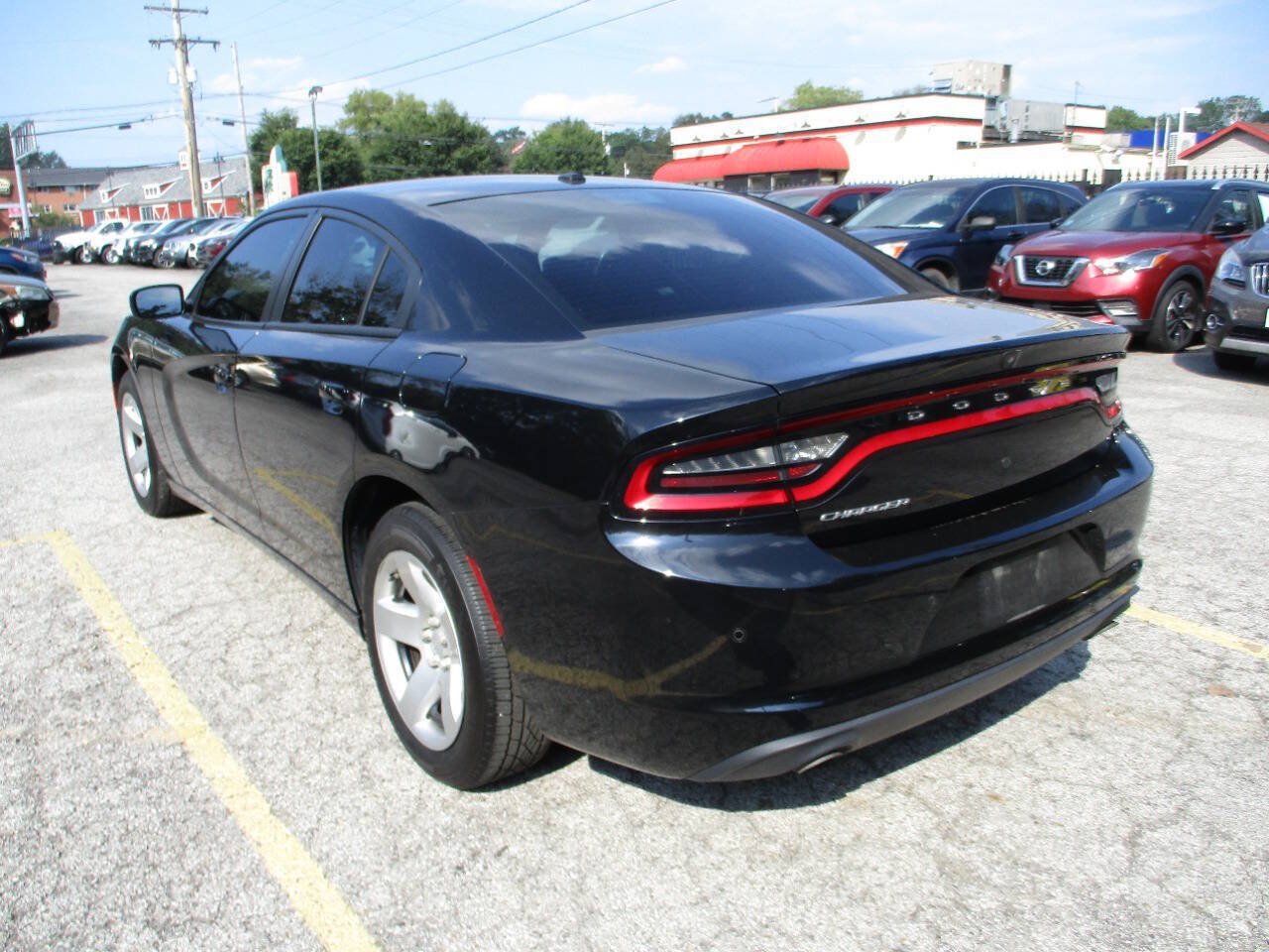 Used 2019 Dodge Charger Police w/ Street Appearance Group RWD image 2
