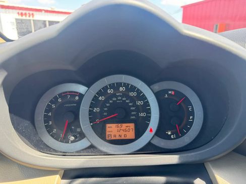 Used 2010 Toyota RAV4 Limited FWD image 32