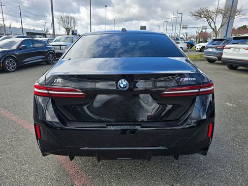 Used 2024 BMW i5 M60 w/ Premium Package image 6