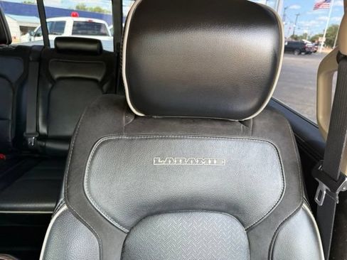 Used 2019 RAM 1500 Laramie AWD/4WD image 28
